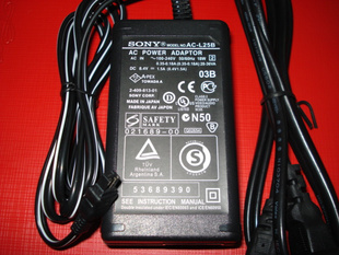 Sony AC-L25B ac adapter / power supply for Sony Handycam DCR-HC4